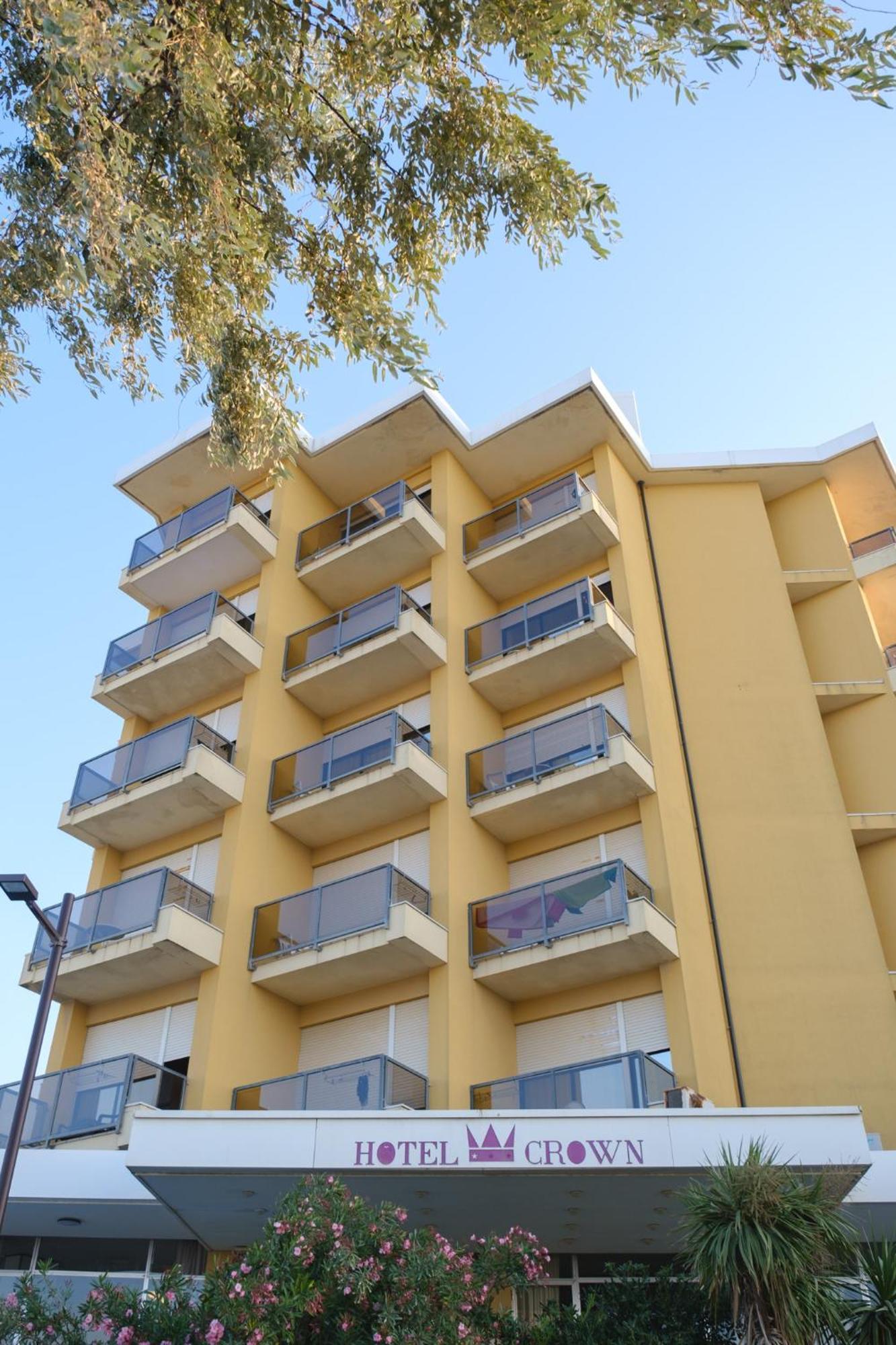 Hotel Crown Римини Экстерьер фото